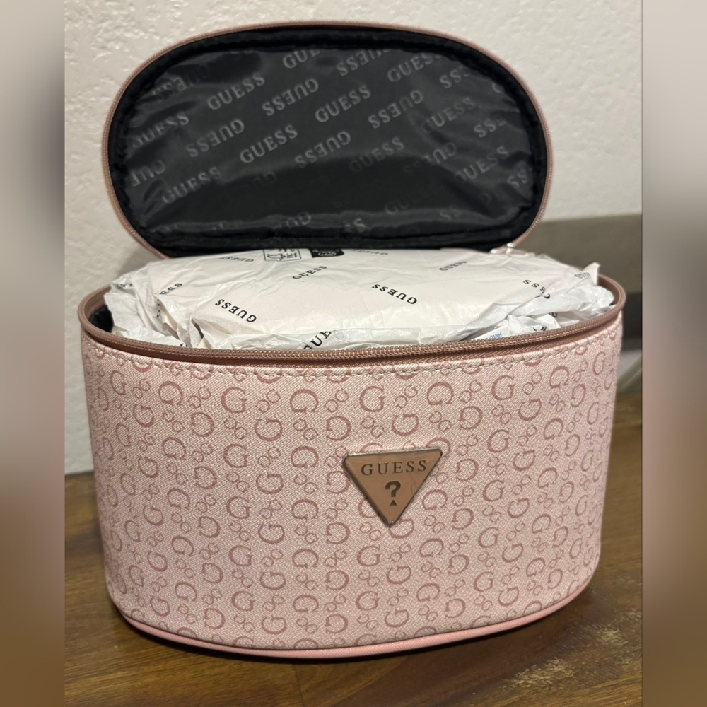 GUESS - Junction Travel Bag NEW! - Picture 3 of 17